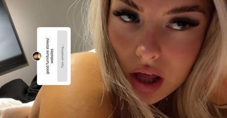 busty mom onlyfans sexy nudes photo