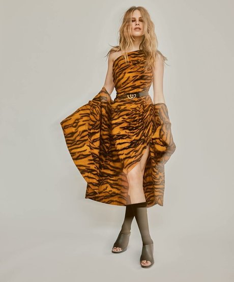 Halston Sage free pornstar galleries