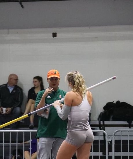 Molly Caudery model free image