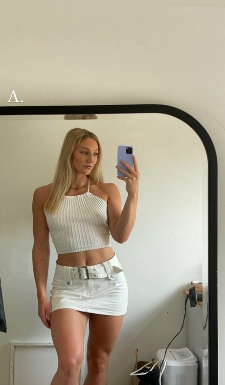 Molly Caudery sex star pic