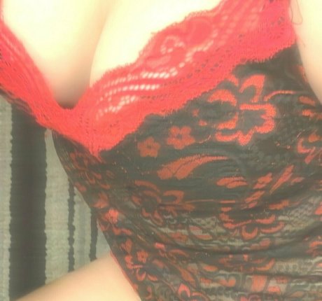 nayinthebay model nude image