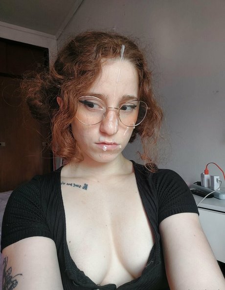 red witchh porn model picture