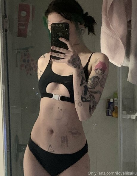 ilovelilsaku porn actress image