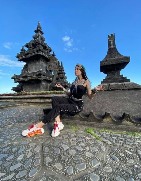 sylvia morris model pretty pic