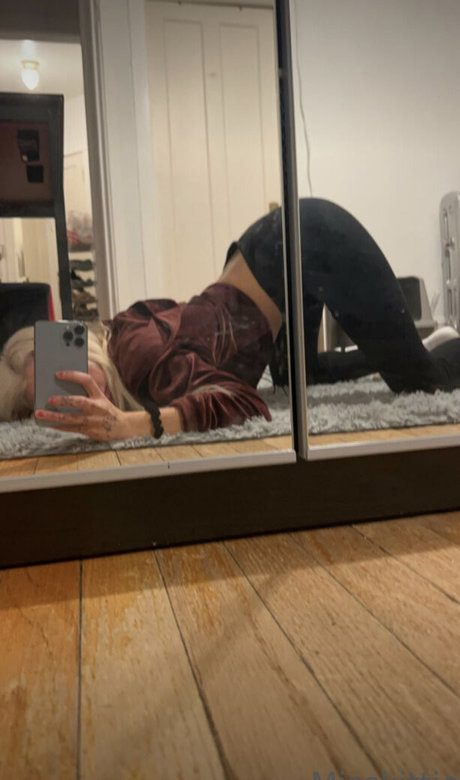 Allieesaur hot star picture