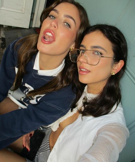 Elisa and Renne Herbert Twins model nice images