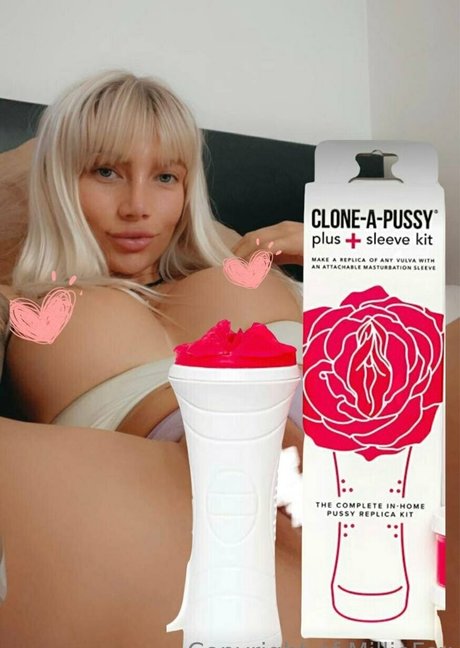 kiraforbes nudes actress images