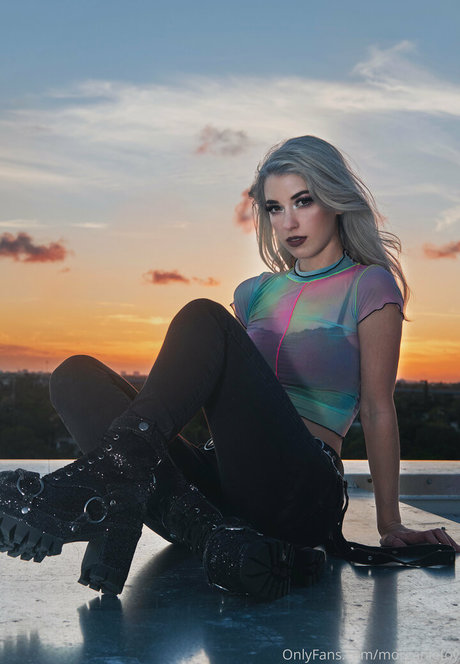 swinger milf onlyfans beautiful naked img