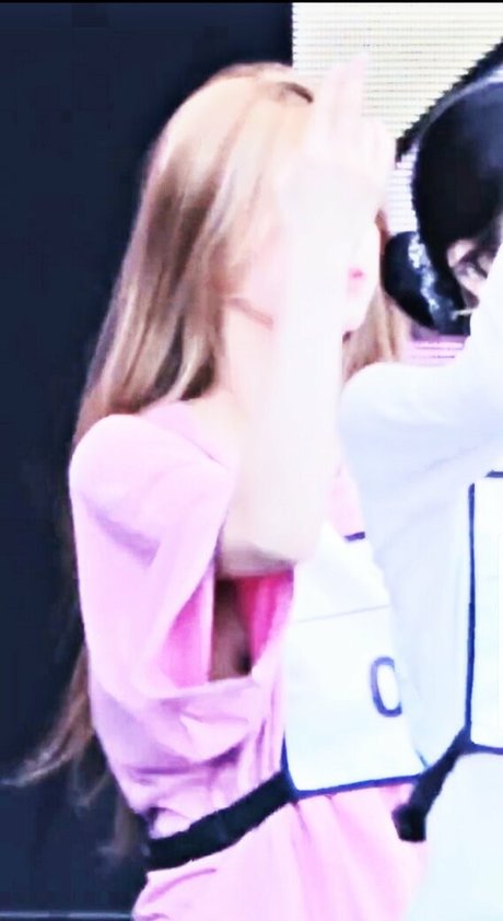 WomenK pop erotic pornstar image