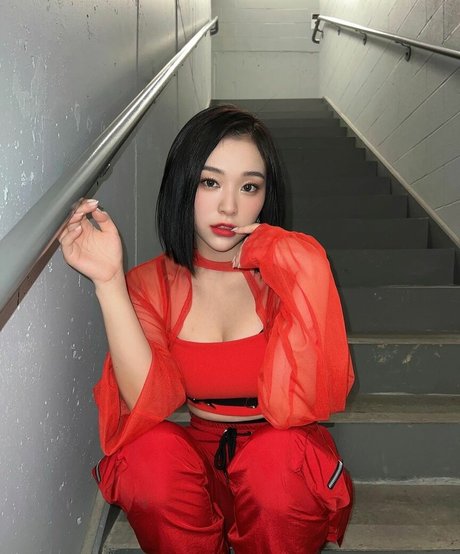 mature squirt onlyfans exclusive gallery