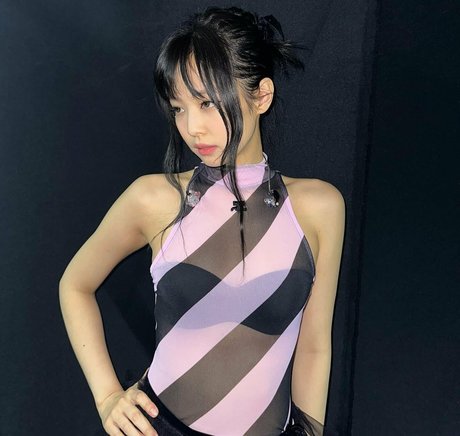 lesbian feet onlyfans beautiful porn gallery