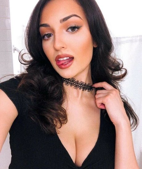 big tits squirt onlyfans hot nude photo