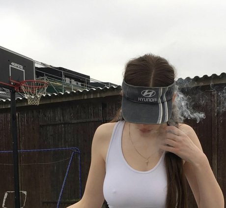 Pudderfly star nude photo