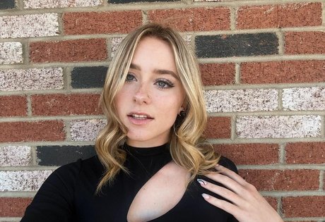 Audra Miller model porn pics