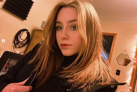 Audra Miller exclusive star galleries