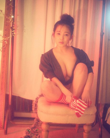 Jun Amaki star naked images