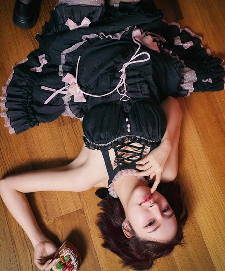 toriis me pornstar nudes images