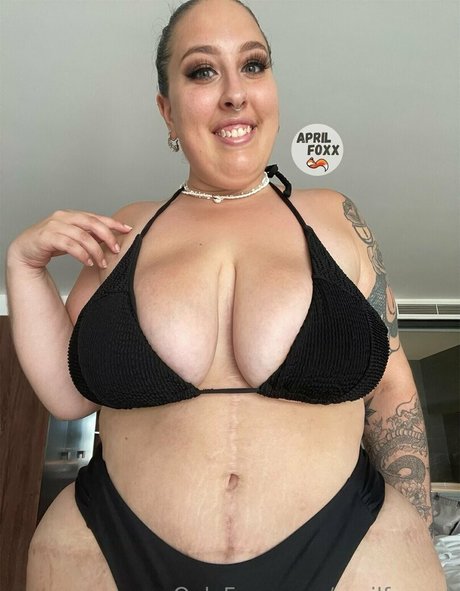 teen glasses onlyfans sexy photo