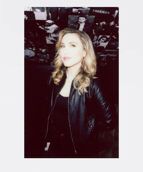 Taylor Tomlinson pornstar art pic