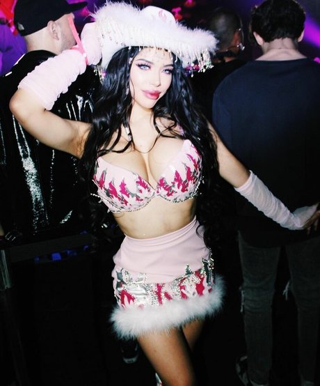 Yeri Mua star top photo