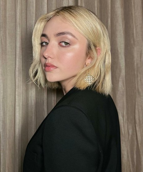 Peyton List porn model photos