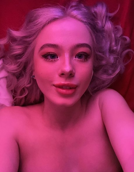 milla snake xxx star picture