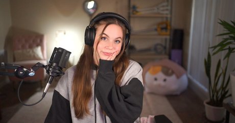 SarahKey pretty pornstar photos