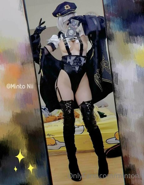 mintonii hot actress galleries