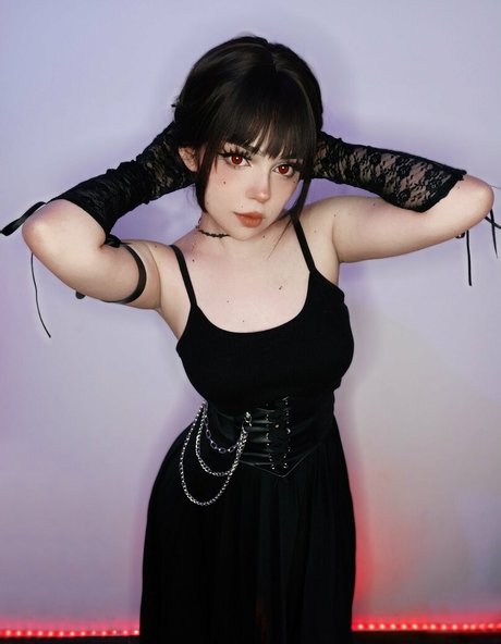 Melowo porn star pictures