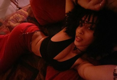 Aaliyeezy exclusive pornstar pictures