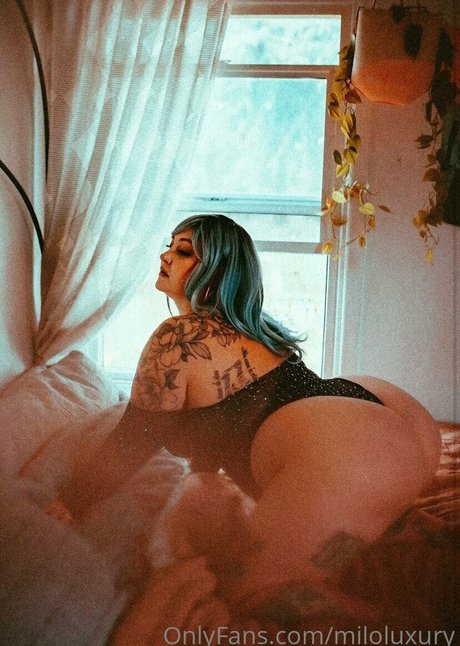 bbwgoddessmilo pornographic model img