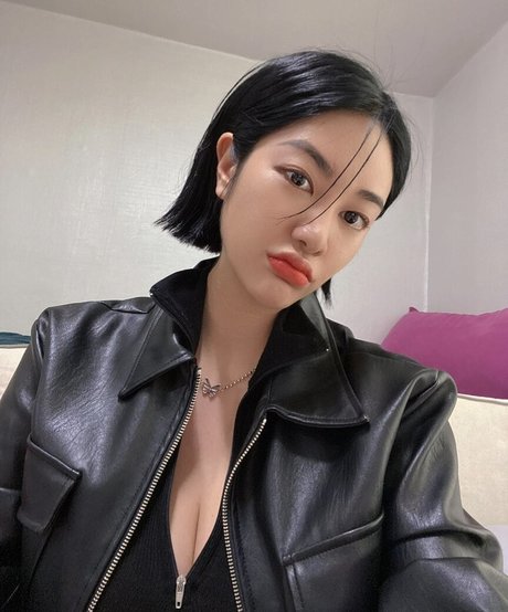 asian bbw onlyfans adult photo