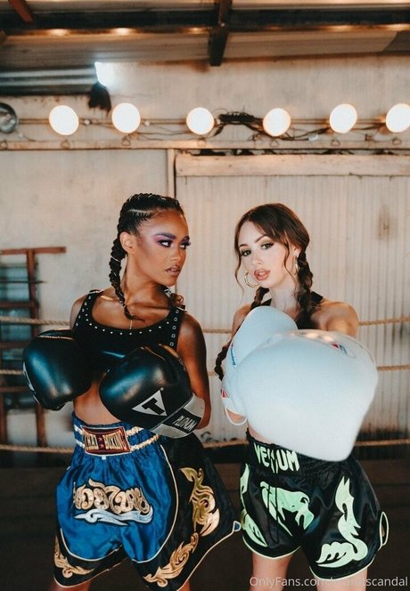 scarlitscandal model pretty photo