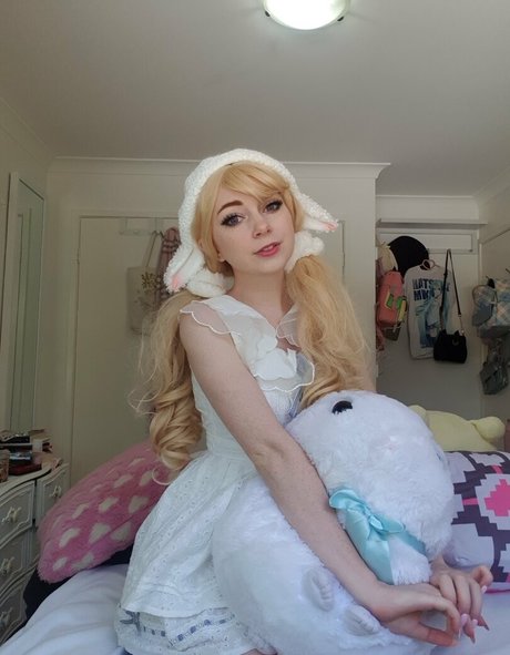 elefire the elf exclusive actress images