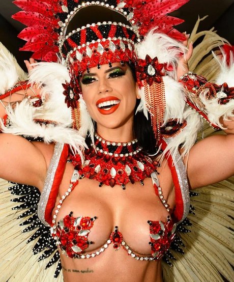 Larissa Tomasia pornstar pretty archive