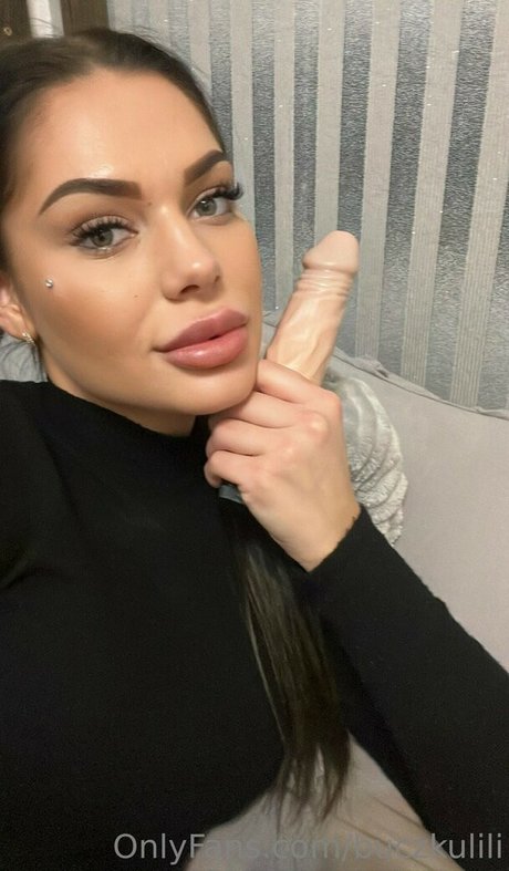 Buczku Lili model exclusive galleries
