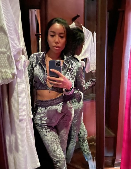 ladyboymos nudes actress image