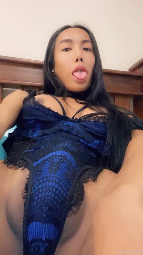 girlfriend onlyfans beautiful nude pic