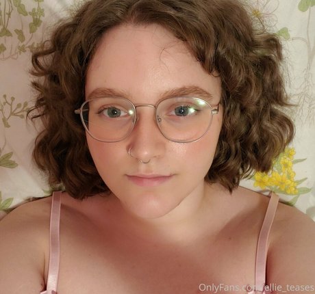 ellie teases star adult galleries