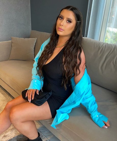 Rachel Murphy exclusive model pic