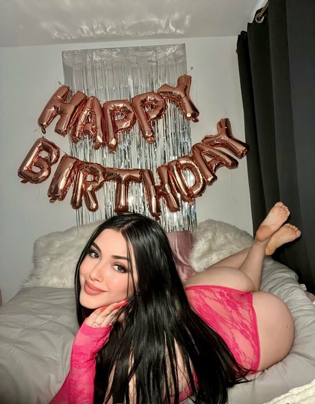 elsalovefree Quick model image