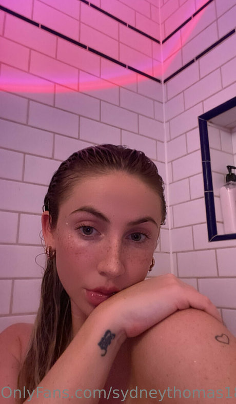 yourbabymadds Quick model image