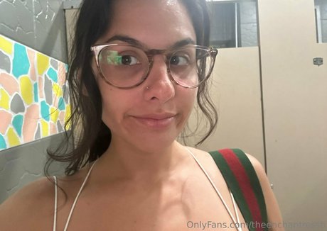 theenchantressb Profile pic