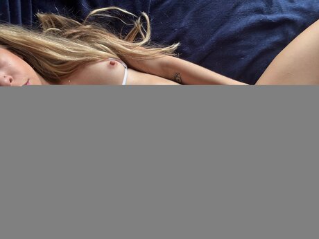 petite bl0ndei pornstar sex pictures