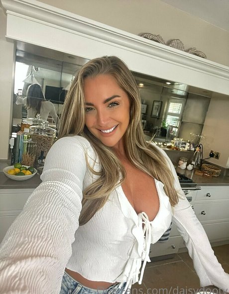 daisydootv nudes model pictures