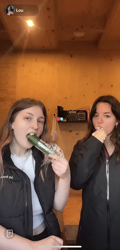 Invisiblestring beautiful actress photo