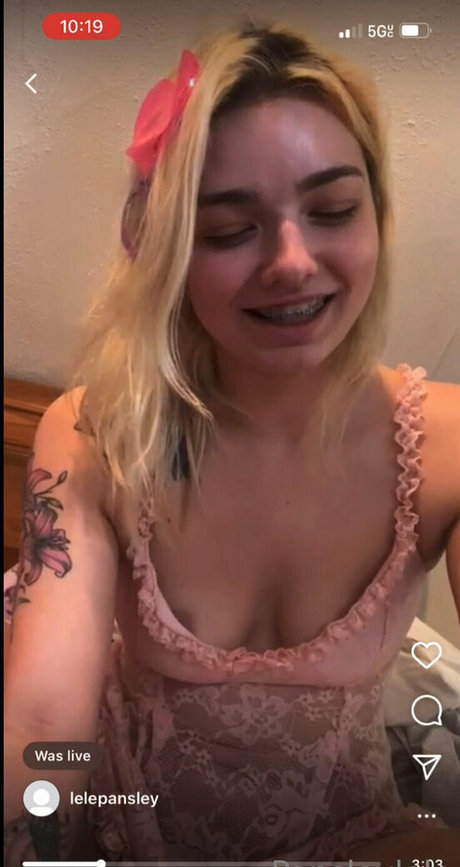 pansleylive sex model photos