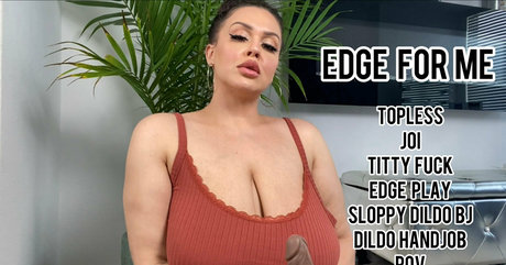 onlygiablaze pretty pornstar image