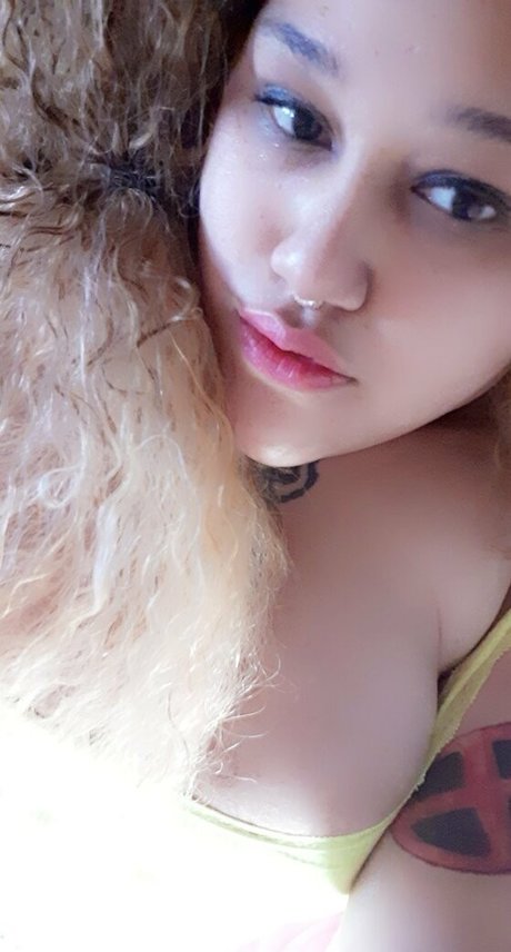 sinwithkim pornstar naked photo