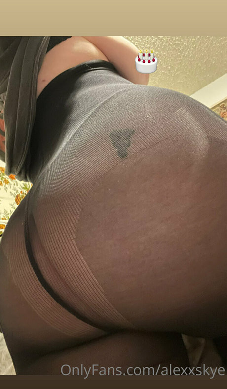 midget nude onlyfans nude archive